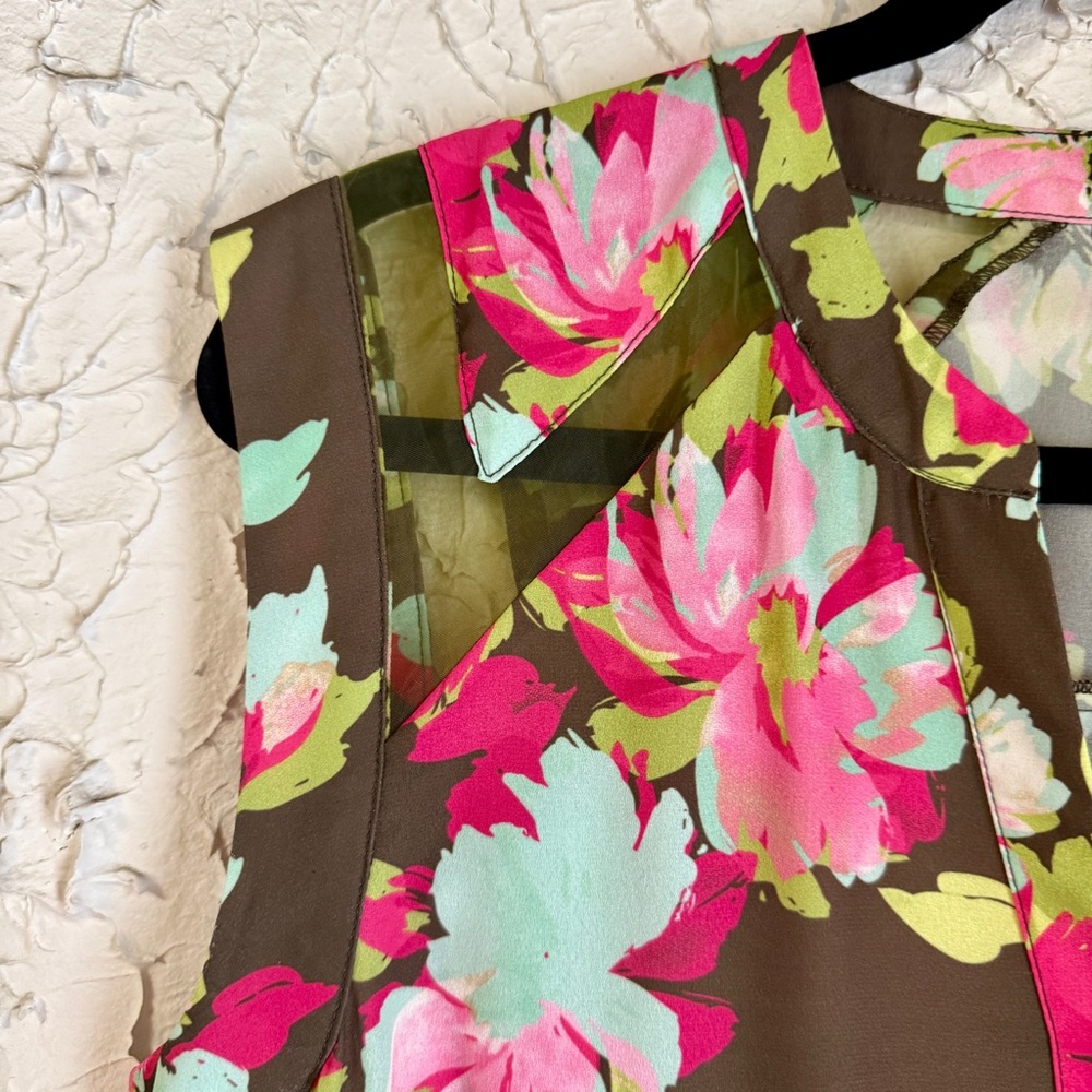 Kut from the Kloth Floral Sleeveless Blouse - Pink and Green - Picture 2 of 7